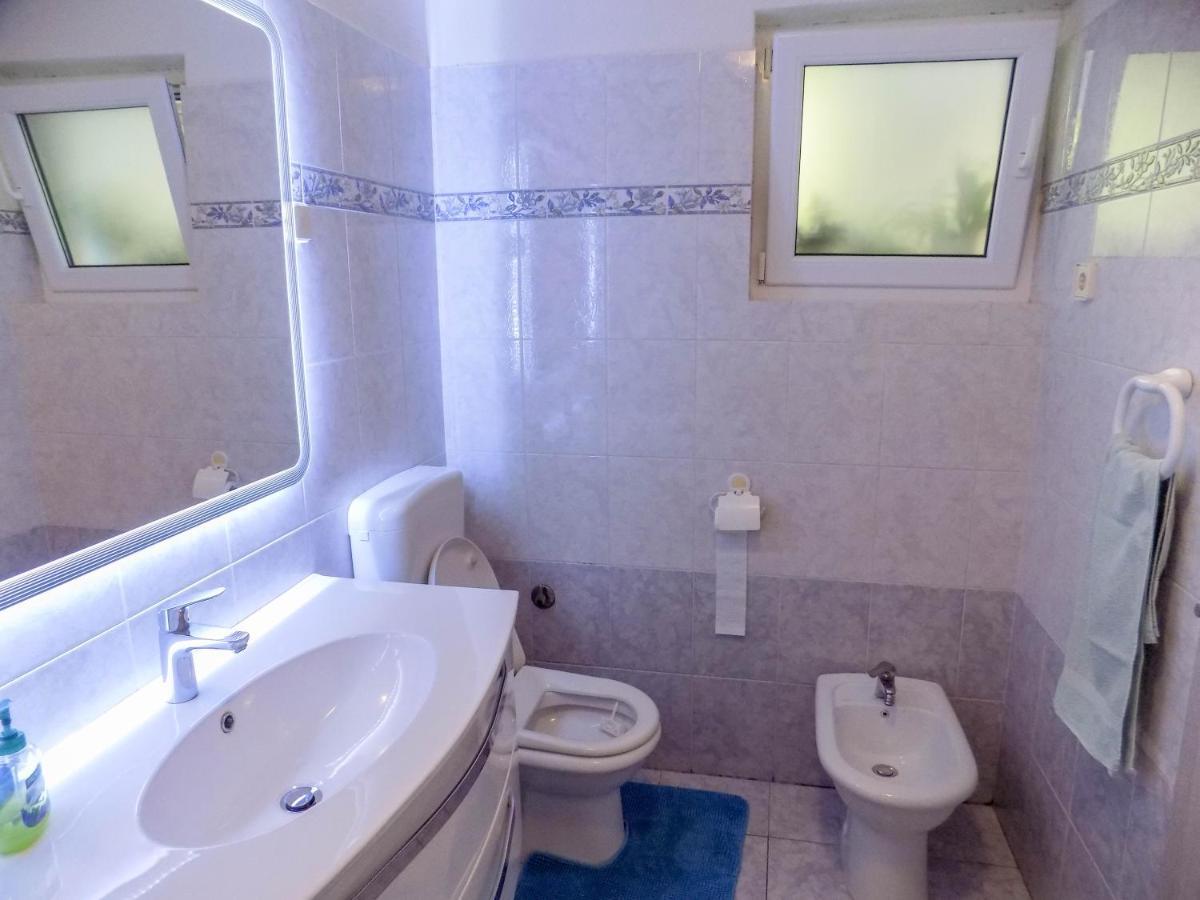Oriella Apartmans And Room Novigrad Istria Eksteriør billede