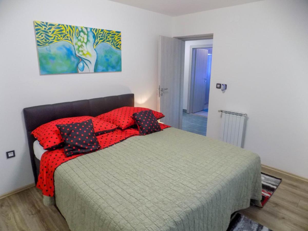 Oriella Apartmans And Room Novigrad Istria Eksteriør billede