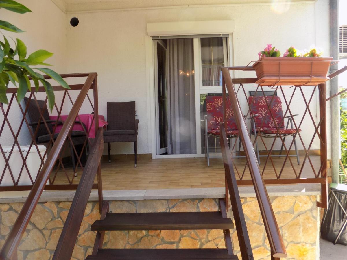 Oriella Apartmans And Room Novigrad Istria Eksteriør billede